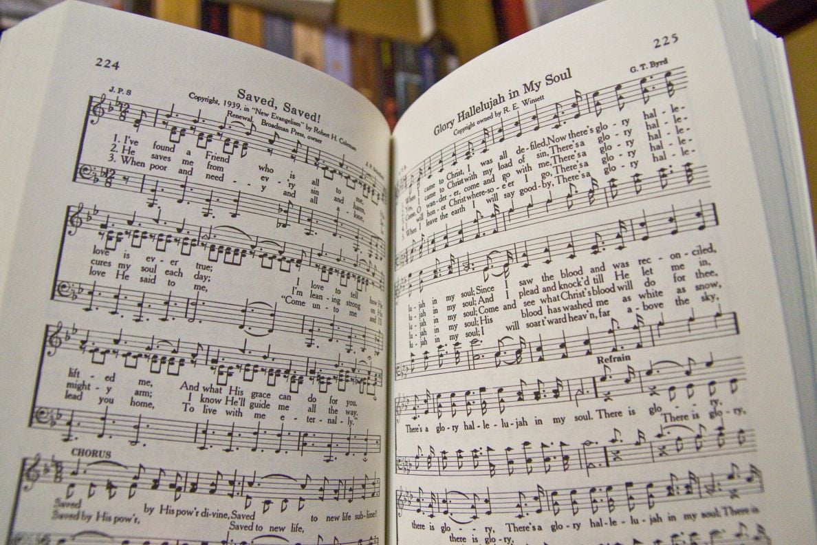 Sullivan County Red Back Church Hymnal Sing | Religion | heraldcourier.com