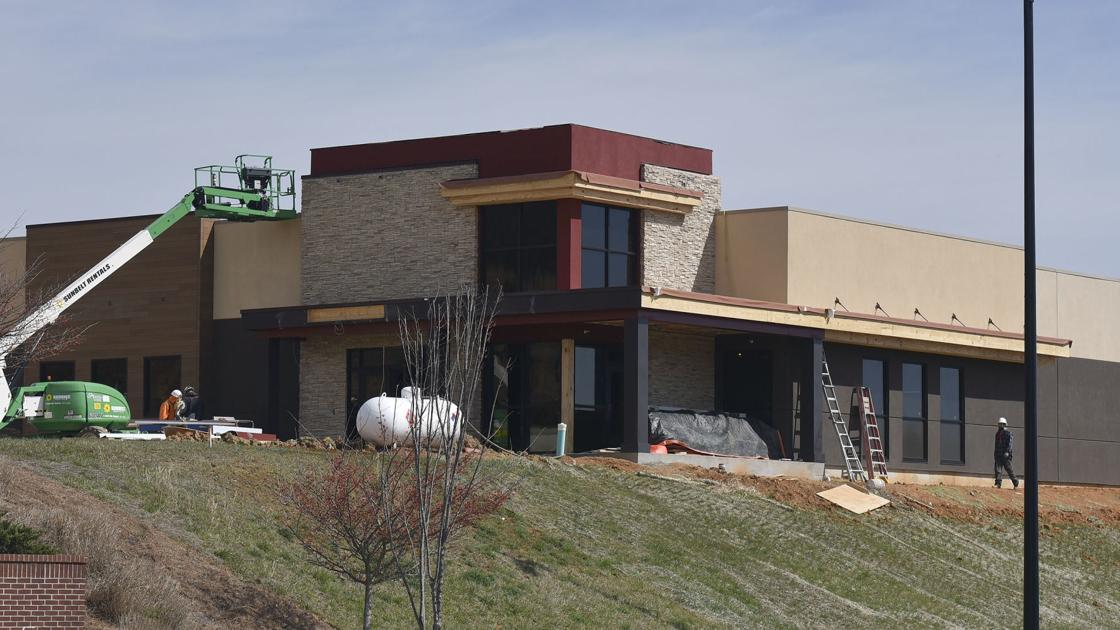 Outback Steakhouse To Relocate From Exit 7 To The Pinnacle Latest Headlines Heraldcourier Com