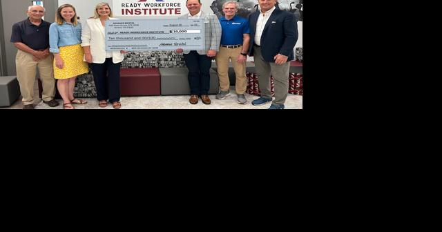 Foundation gives career program $10,000 - Vimarsana News