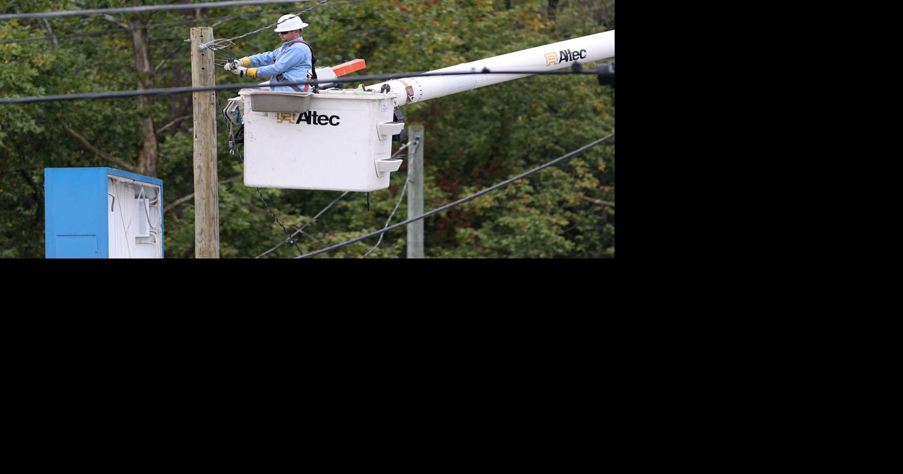 Thousands of Virginia, Tennessee customers awaiting power