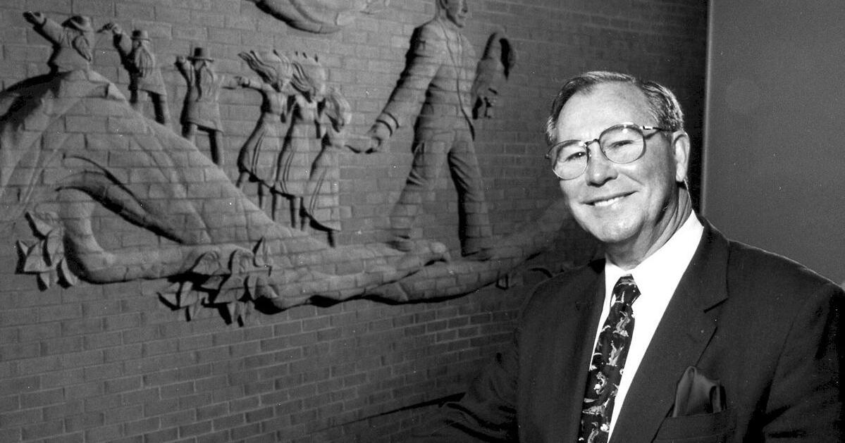 Charles R. King, founding president of SWCC, dies at 92
