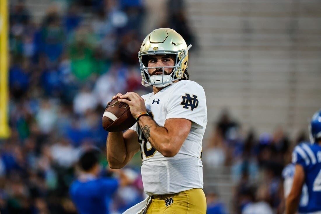 Notre Dame Football: Ranking every green Fighting Irish uniform - One Foot  Down