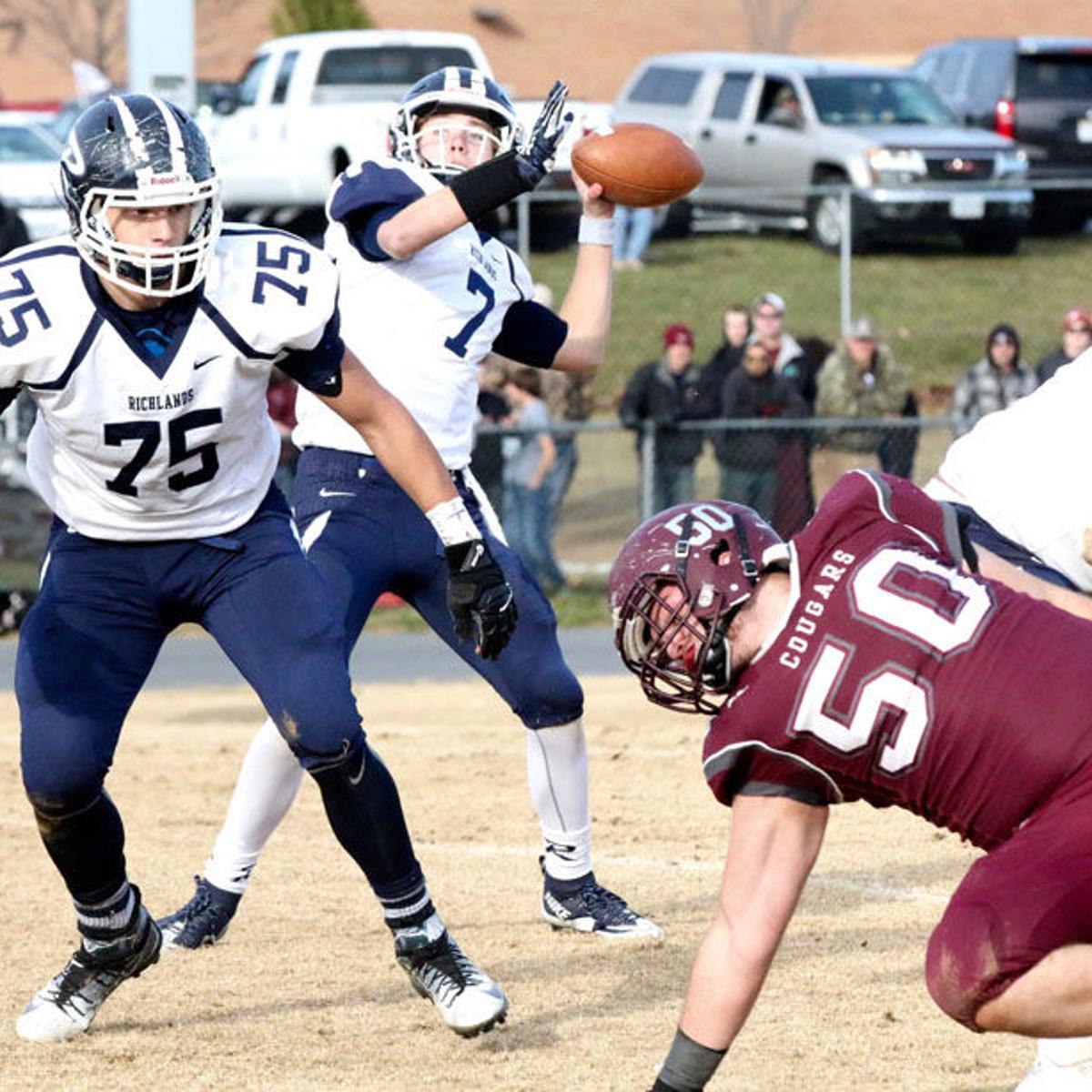 Gregory They Mix Football And Tennis At Richlands Sports
