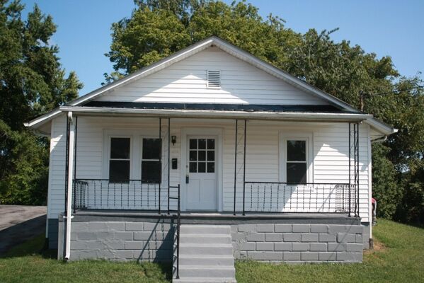 2 Bedroom Home in Bristol - $84,900