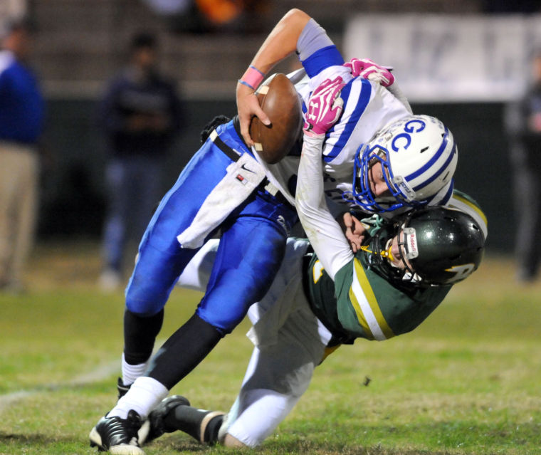 WATCH: E Lawson Brown Middle School wide receiver makes acrobatic  one-handed catch