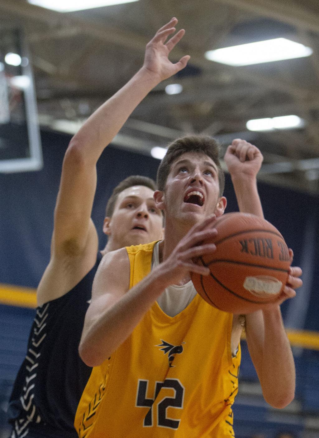 College Basketball Emory Henry Drops 89 65 Decision To
