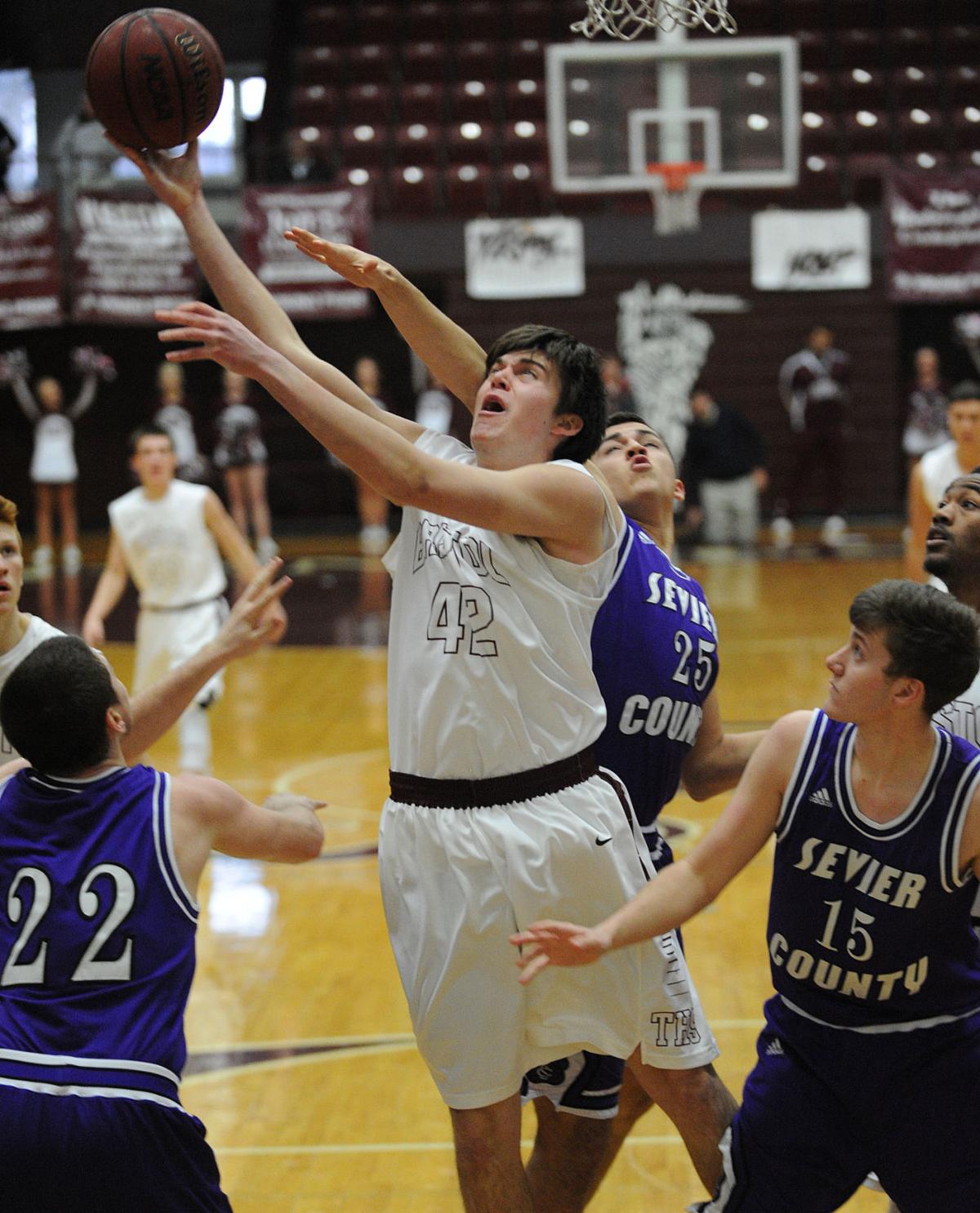 Tennessee High Burns Smoky Bears Sports Heraldcourier Com