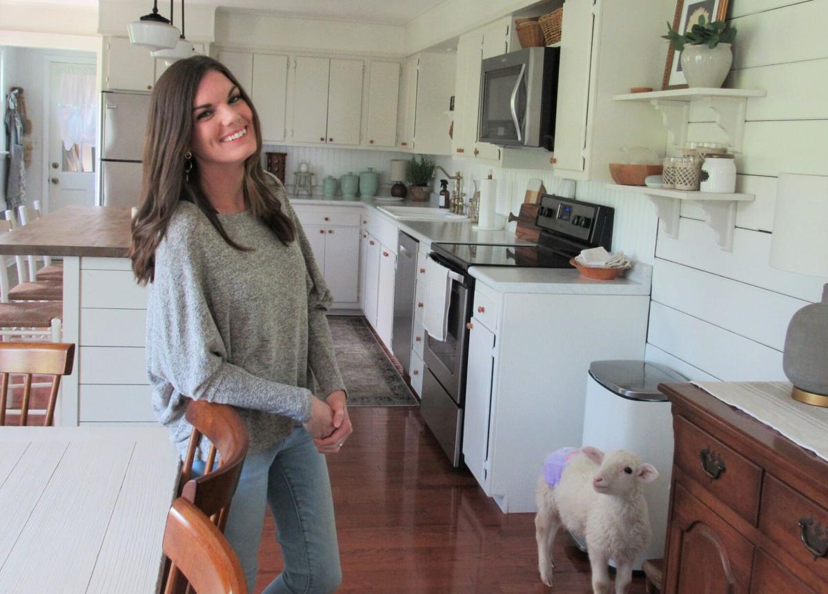 Watch Now Damascus Woman Shares Decorating Projects On Youtube And Instagram Latest Headlines Heraldcourier Com