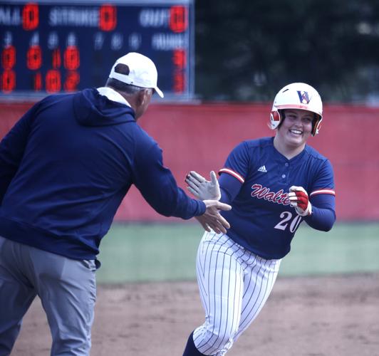 Hall's First Career Hit in the Majors Part of Two Home Run Game - Dallas  Baptist University Athletics