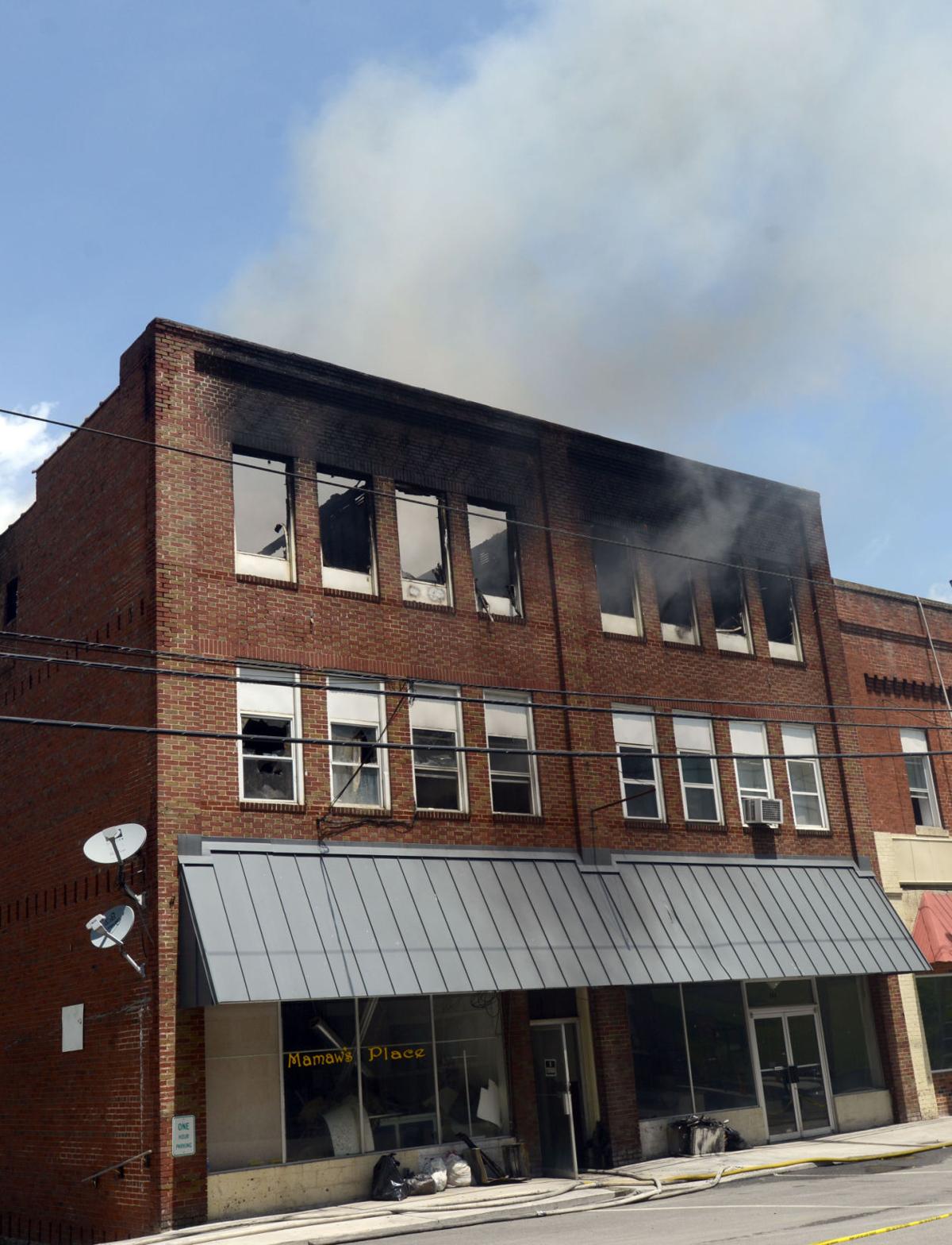 Downtown Honaker blaze displaces four families; kitchen fire cited