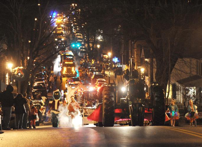 Christmas parade returns to rule the night in Abingdon