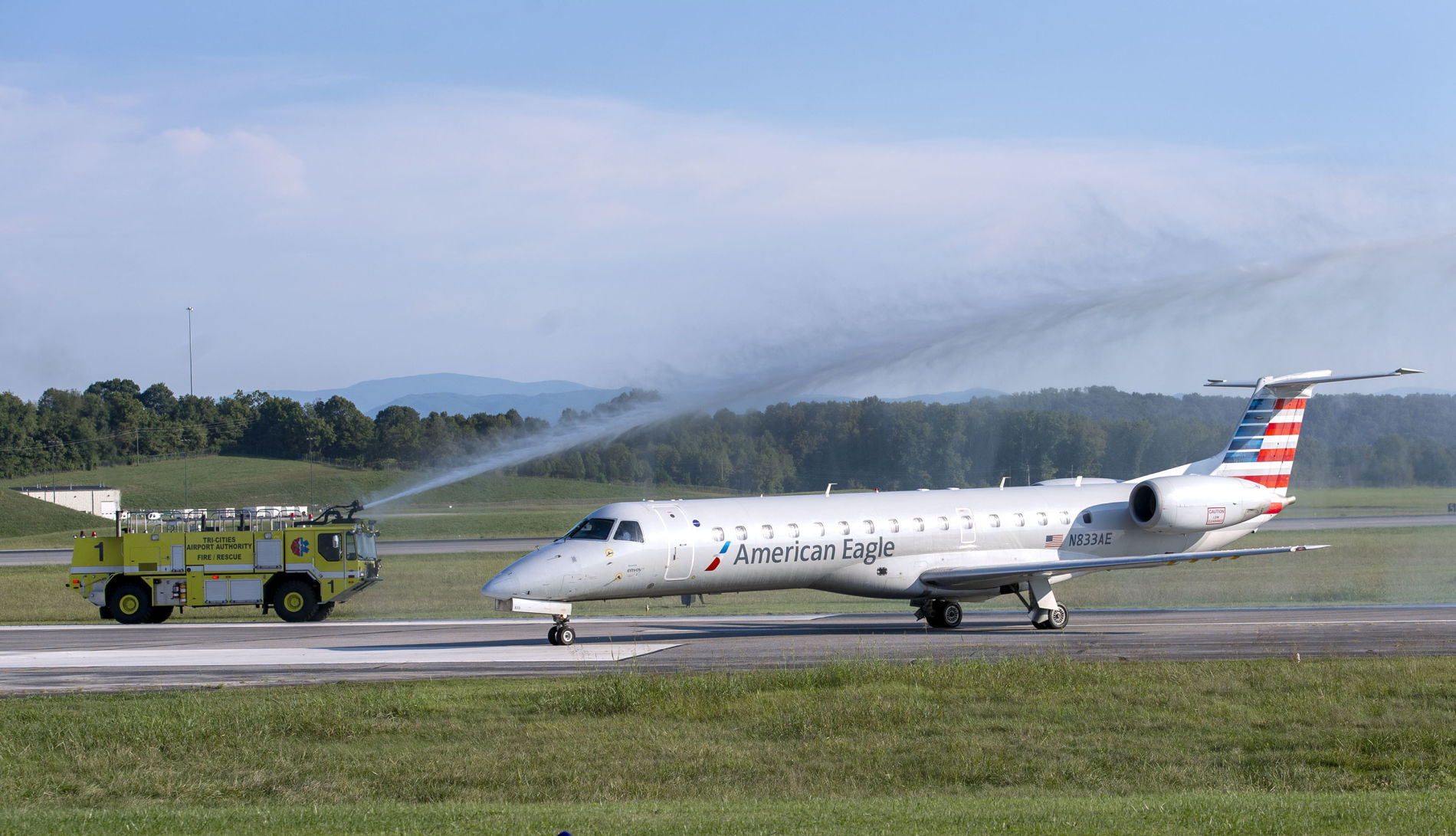 Tri Cities Airport welcomes first straight flight from Dallas