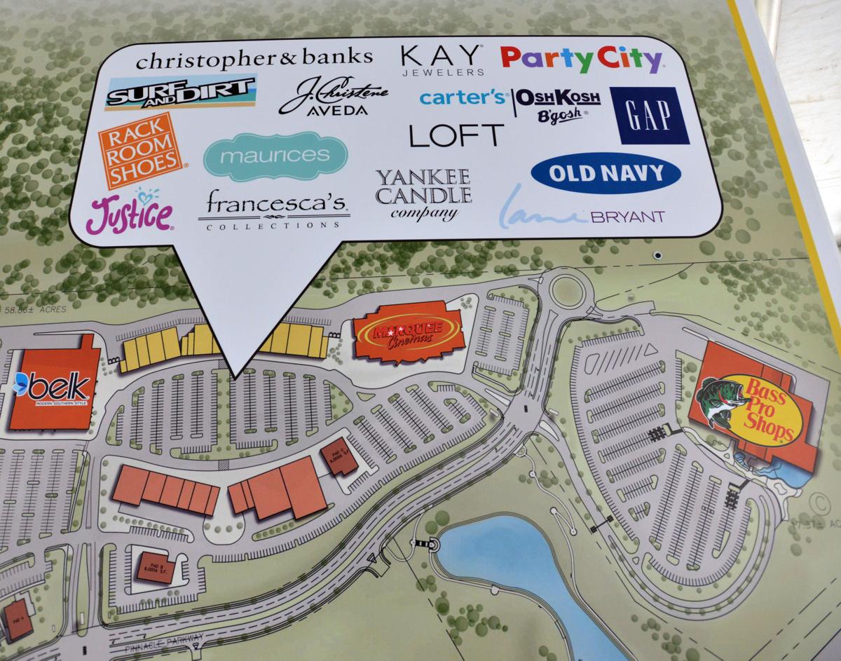 New stores at Pinnacle Galleries