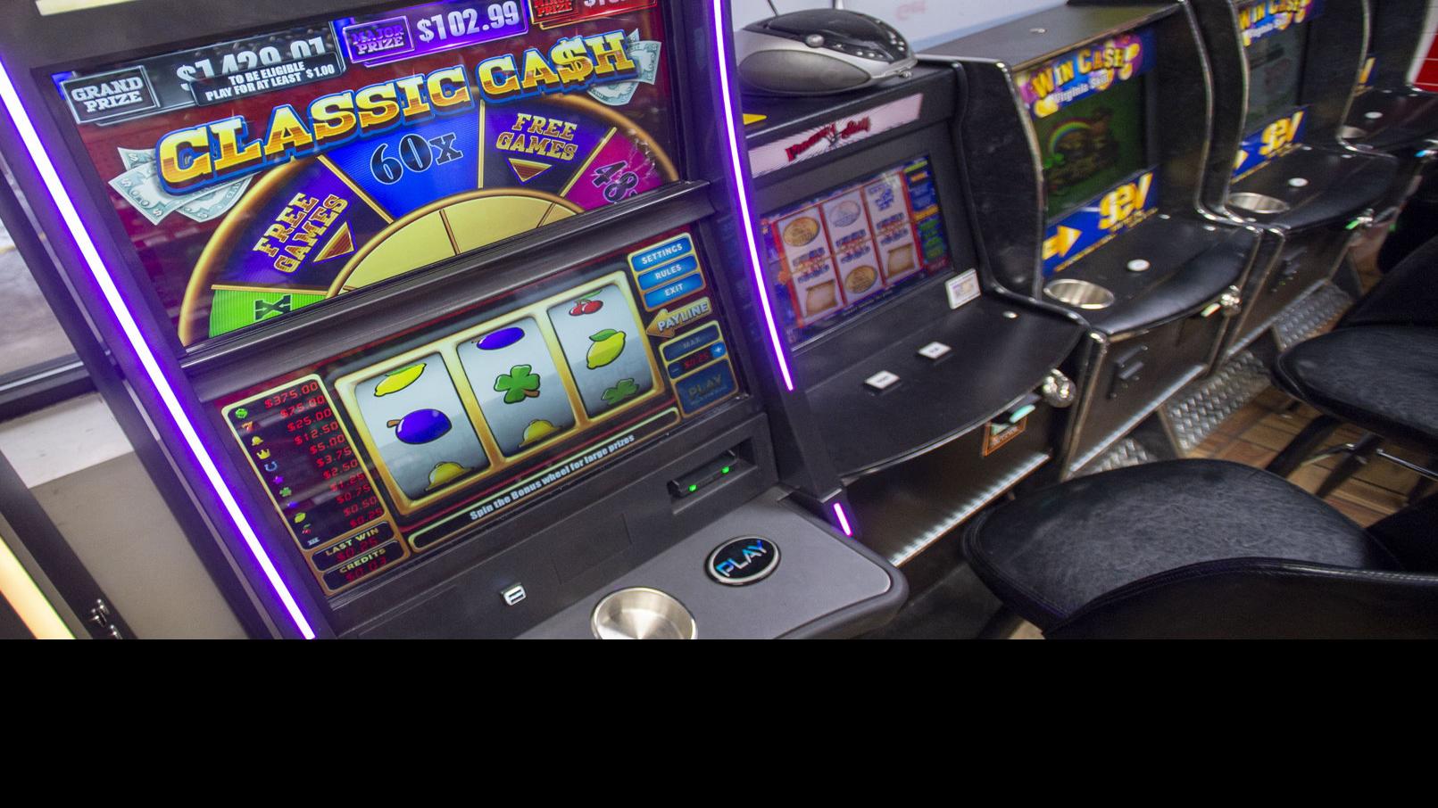 How do class ii slot machines determine payout