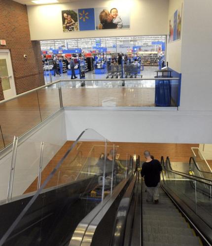 Walmart Supercenter Escalators Transport Customers Parking Stock