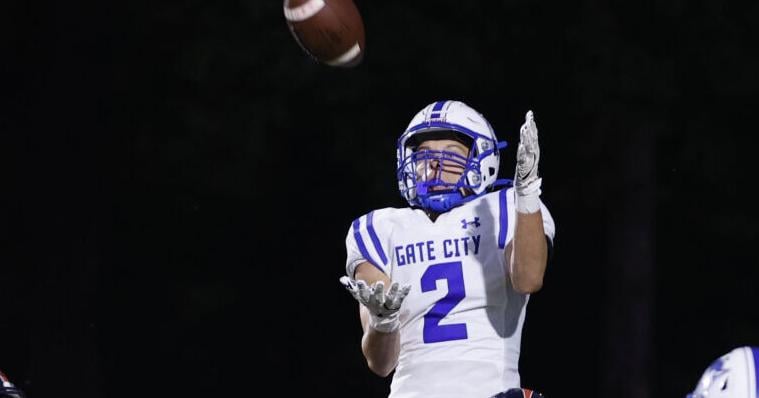 HIGH SCHOOL FOOTBALL: The months-long grind is here. Some things to know about the 2026 VHSL season as practice gets underway