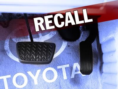 Toyota Recall Over Floor Mat Problems News Heraldcourier Com