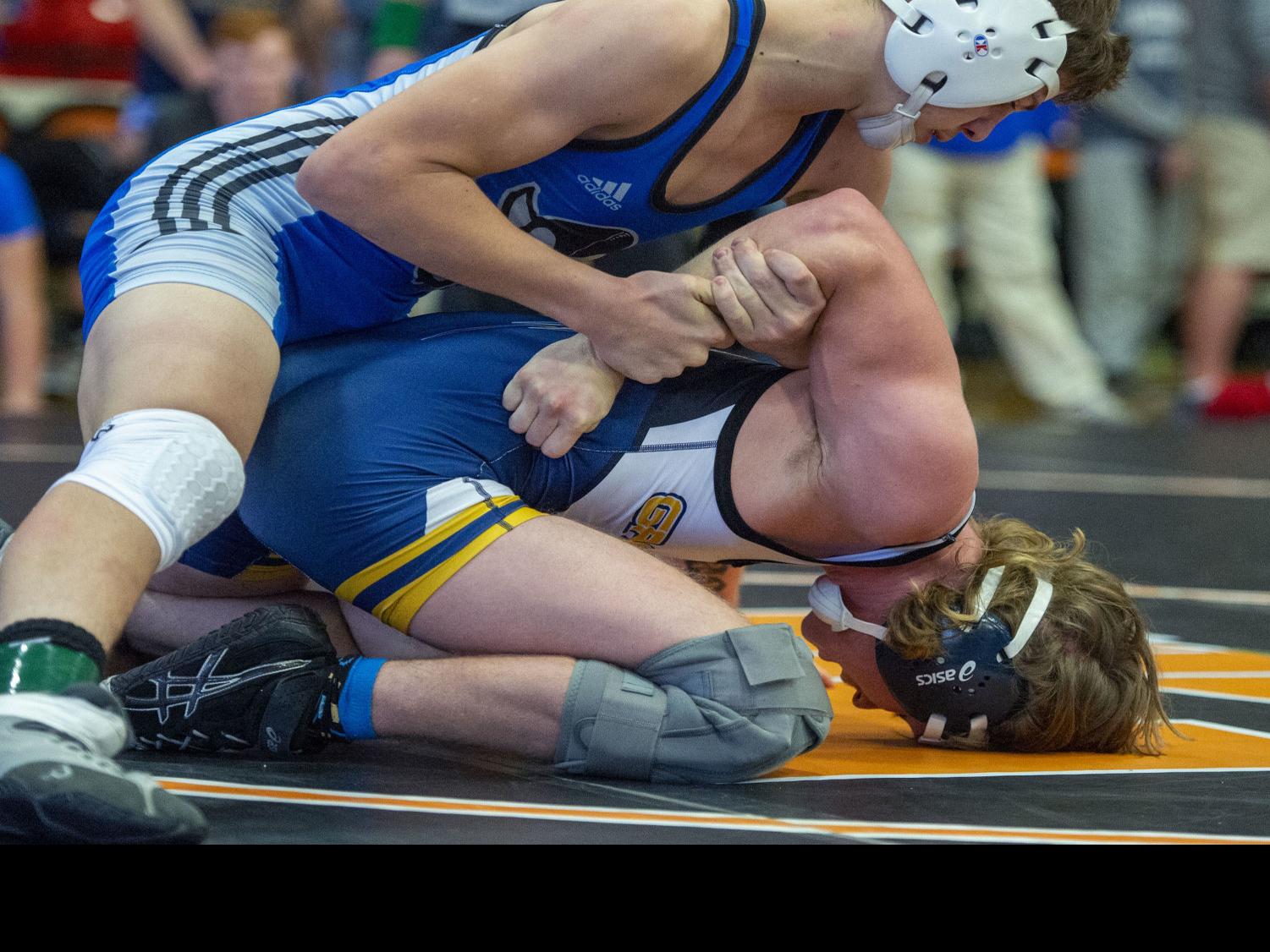 Prep Wrestling Lebanon S Logan Smith Ends Cressel Classic Curse