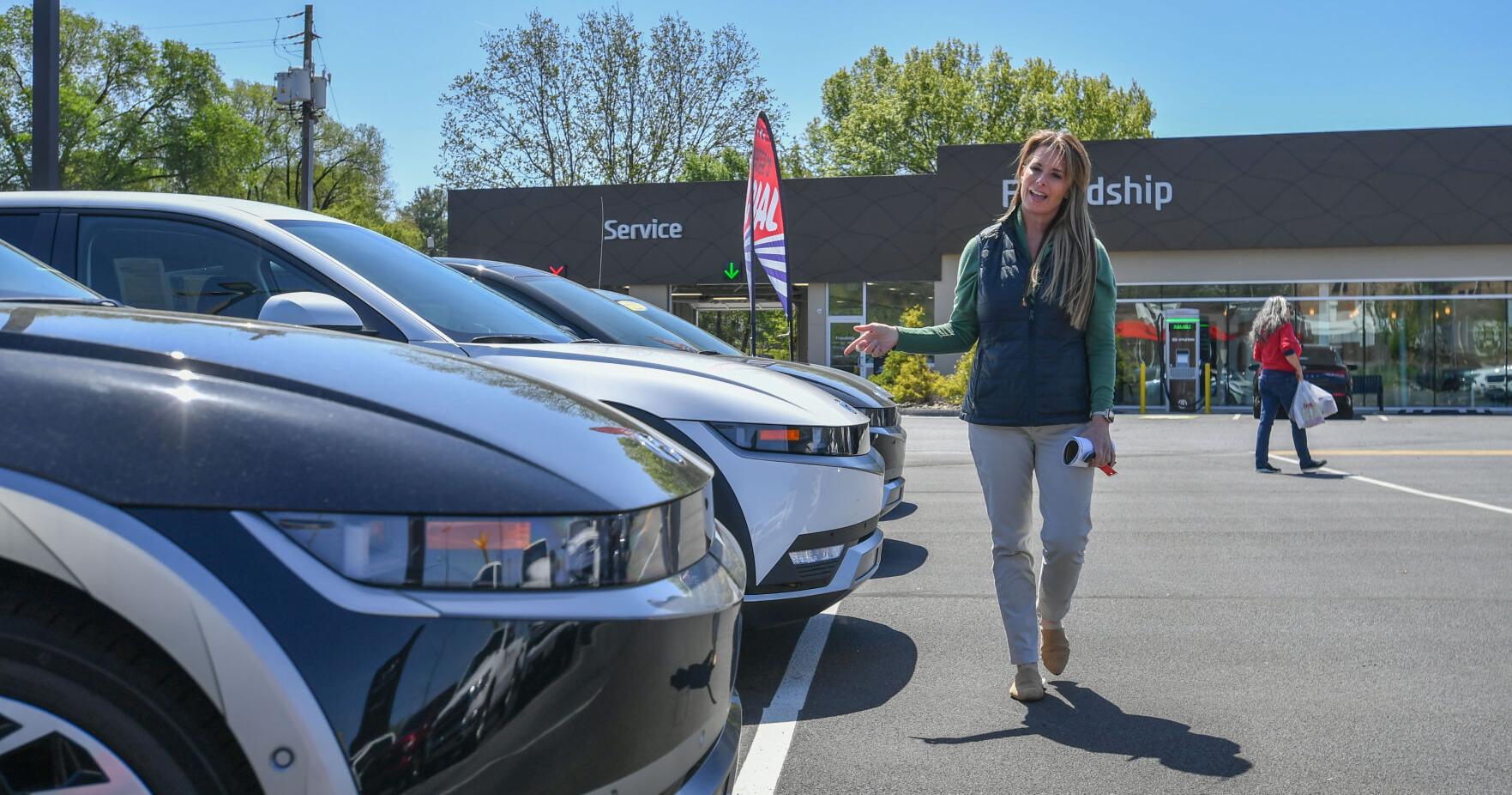 Local dealership manager shares insights into electric vehicles - Vimarsana News