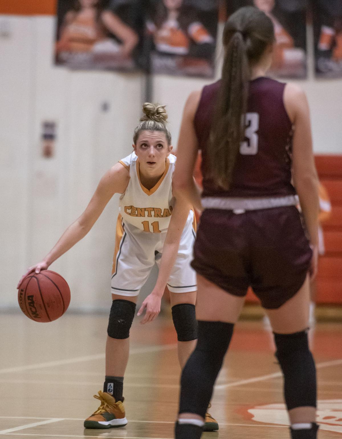 Prep Basketball Sams Led Sullivan Central Girls Trounce Tennessee