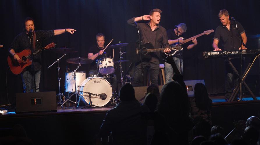 SHORT TAKES: The Frontmen of Country rocked at The Cameo; Paramount ...