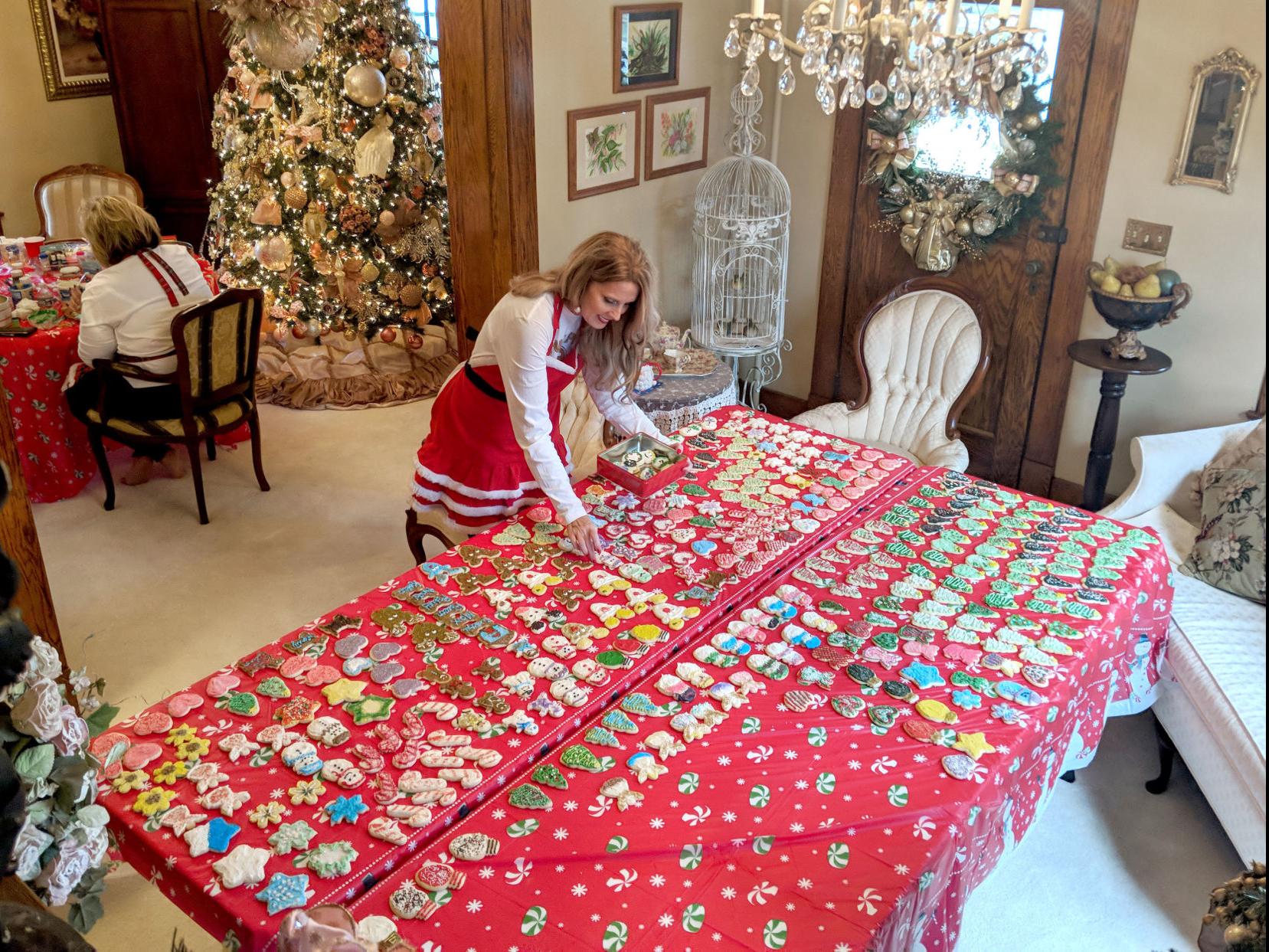 Bristol Tennessee Woman Has Hosted Christmas Cookie Decorating