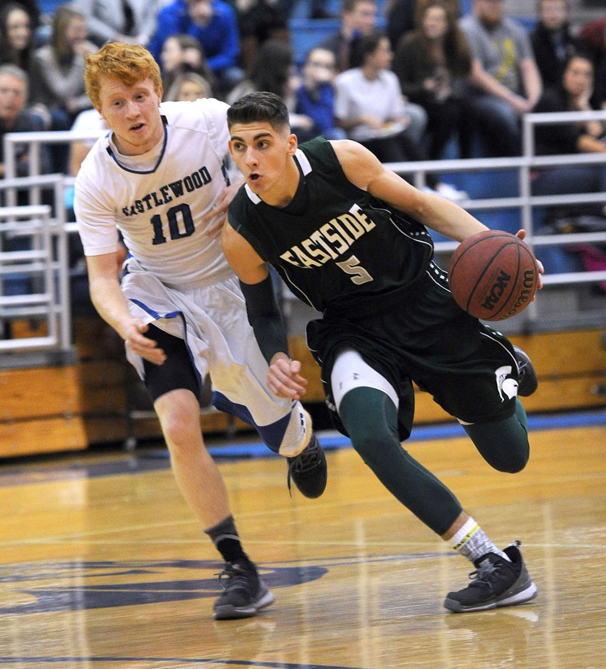 Ruff's Spartans get win in coach's return to Castlewood Sports News