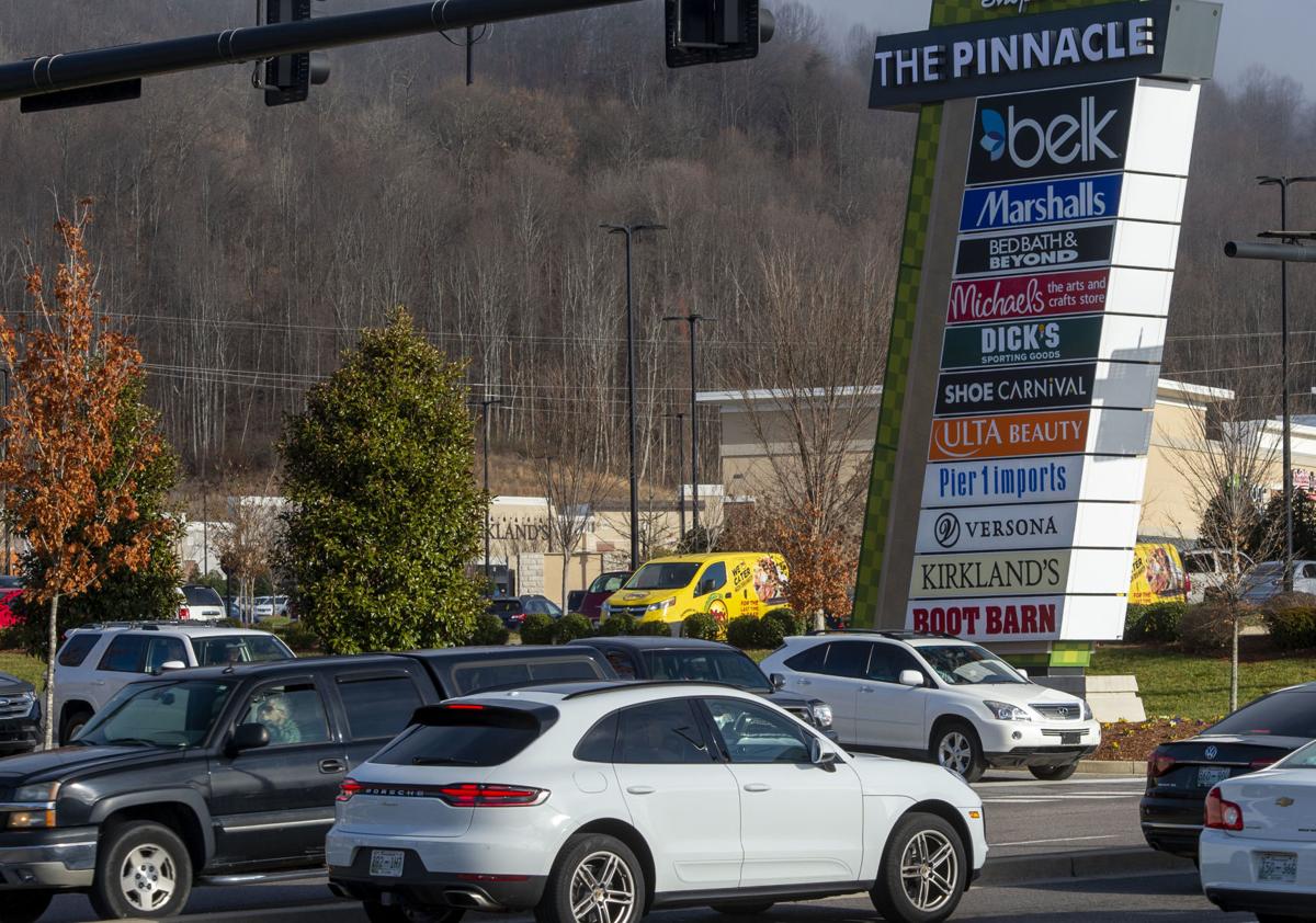 The Pinnacle Reports Record Breaking Holiday Season Traffic Local News Heraldcourier Com