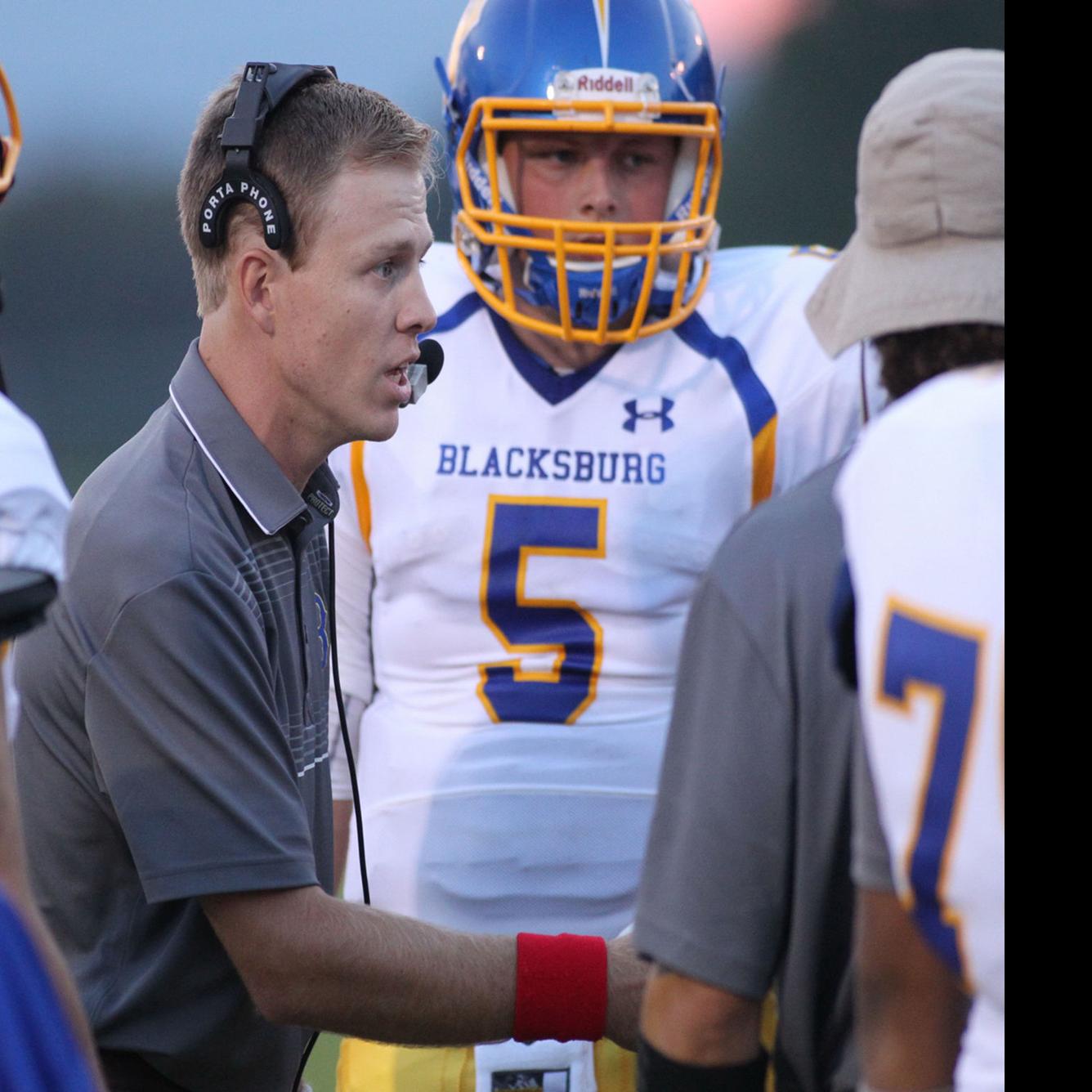 Prep Football Thad Wells Takes Over As Head Coach Of The