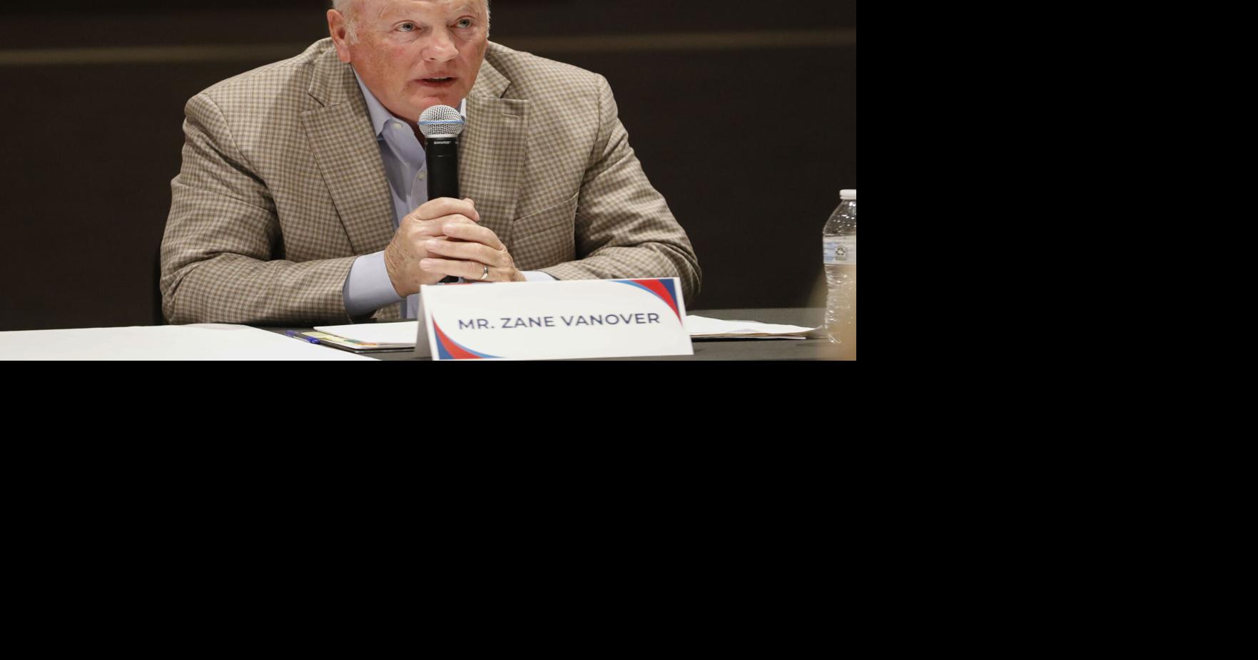 Mayor Vanover outlines priorities; appoints DeVault deputy mayor