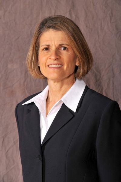 Scruggs Steps Down As Women S Basketball Coach At Emory Henry