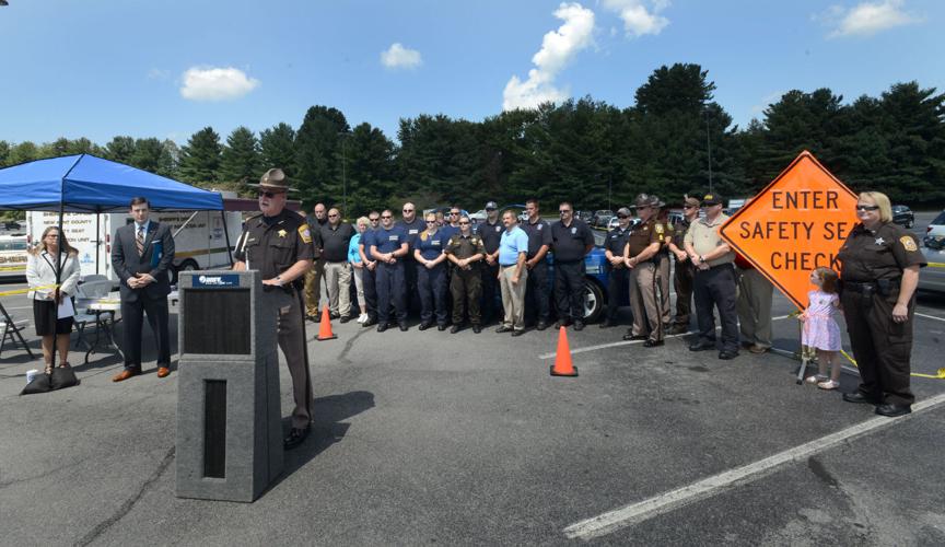 Child seat ID sticker to aid in rescue