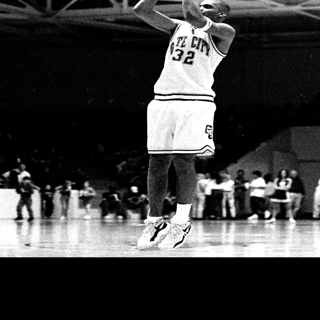 History With Hayes Shoemaker Paved A Path From Gate City To Big Time College Hoops Sports Heraldcourier Com