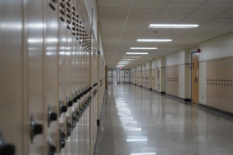 School administrators find ways to manage student vaping | News ...