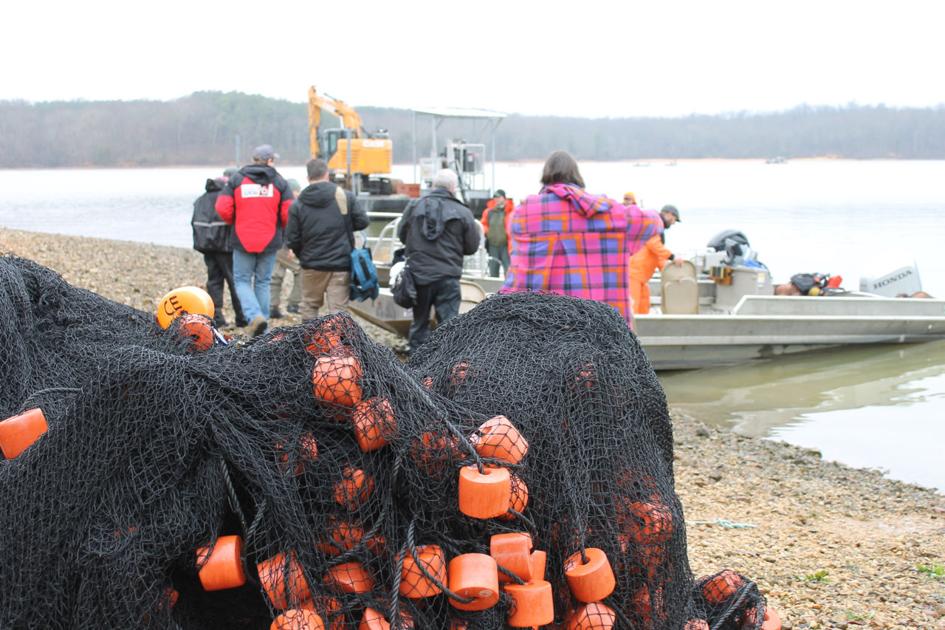 KDFWR allows peek into Asian carp eradication News