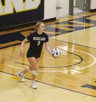 HCC volleyball gets third consecutive sweep