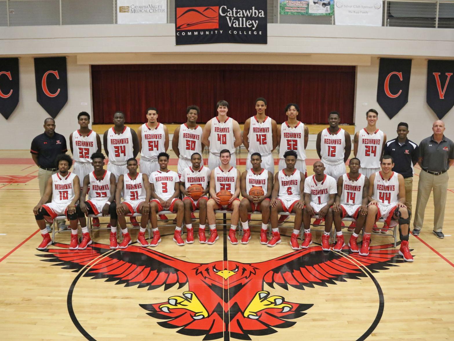 Cvcc Men S Basketball Red Hawks Look To Integrate New Freshmen