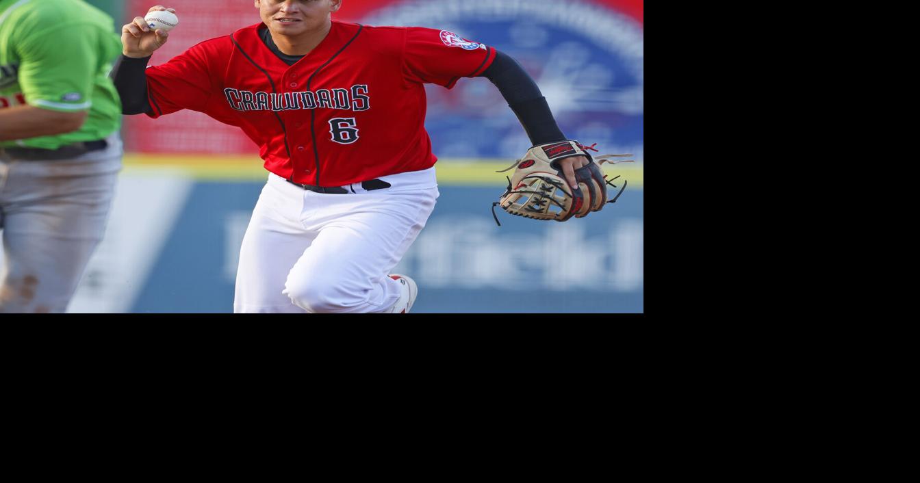 Hickory NC minor league baseball team wins season opener