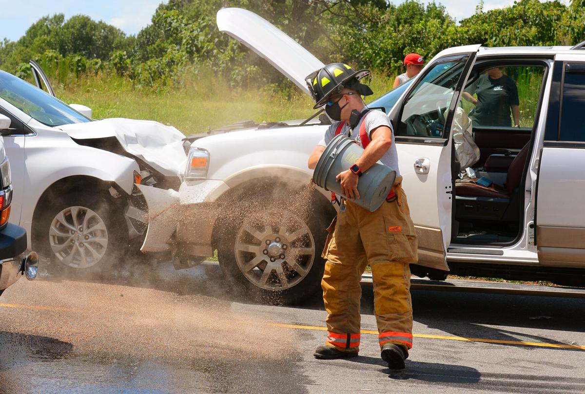 072820-hdr-news-nc127wreck-p1