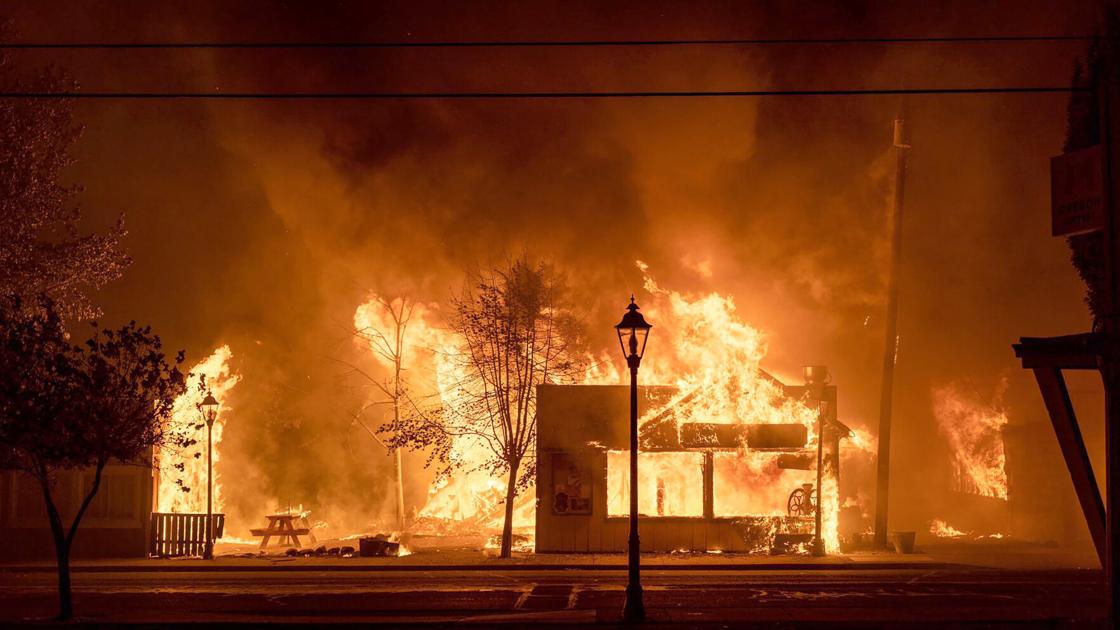 In Oregon 500 000 Forced To Flee Flames National News Hickoryrecord Com