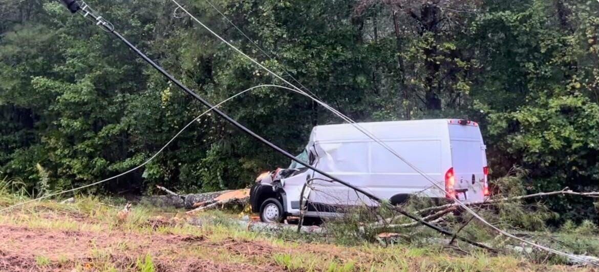 Catawba NC officials Stay home. Trees down, roads flooded