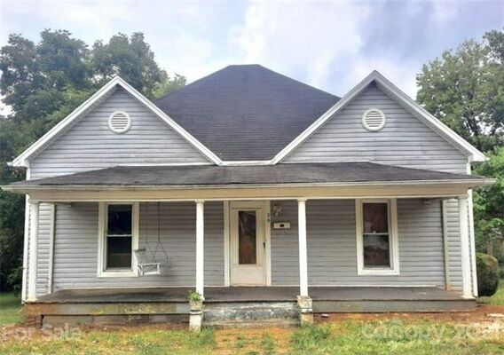 2 Bedroom Home in Hickory - $49,900