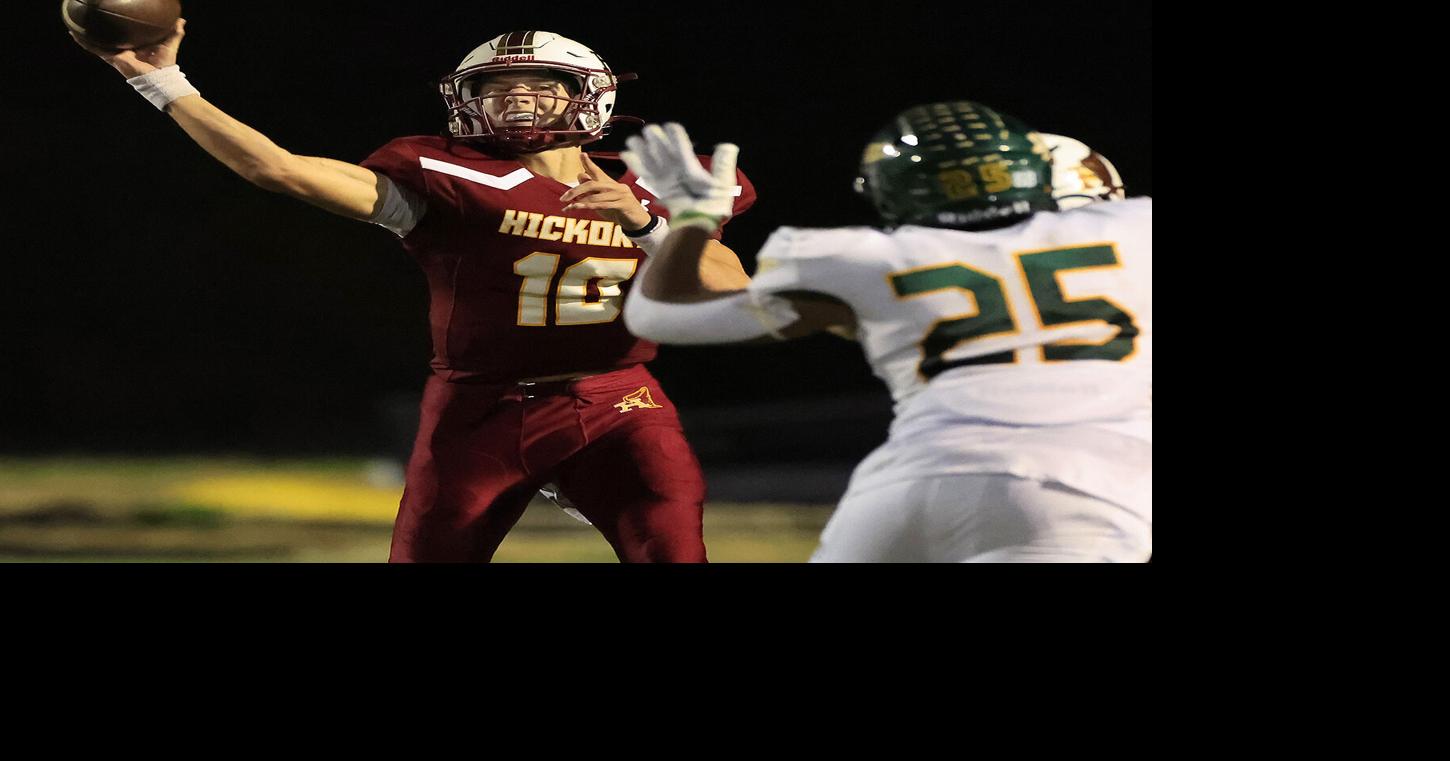 Hickory, Bunker Hill football standouts get scholarship offers