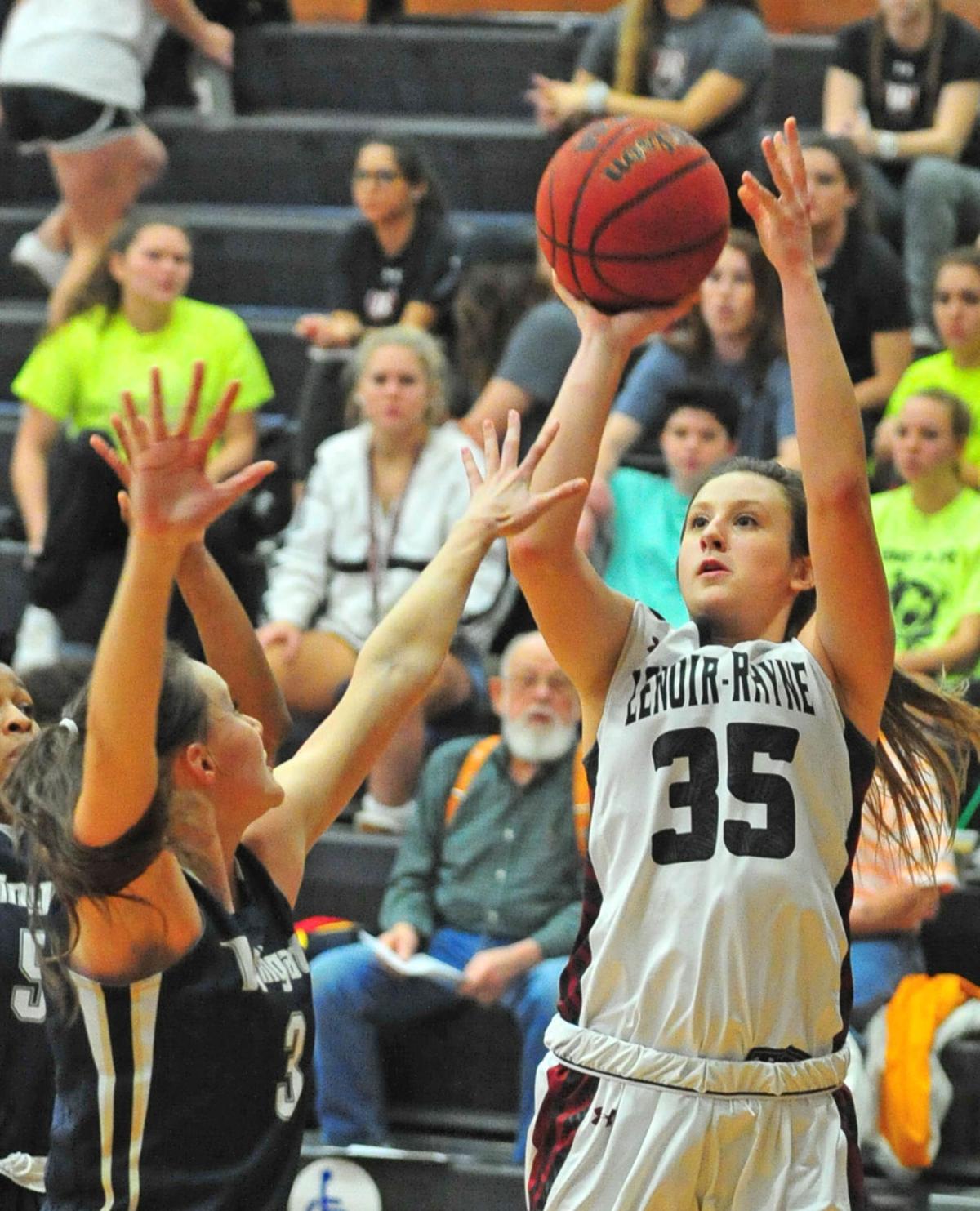 Former Lenoir Rhyne Women S Basketball Player Returns To Lead