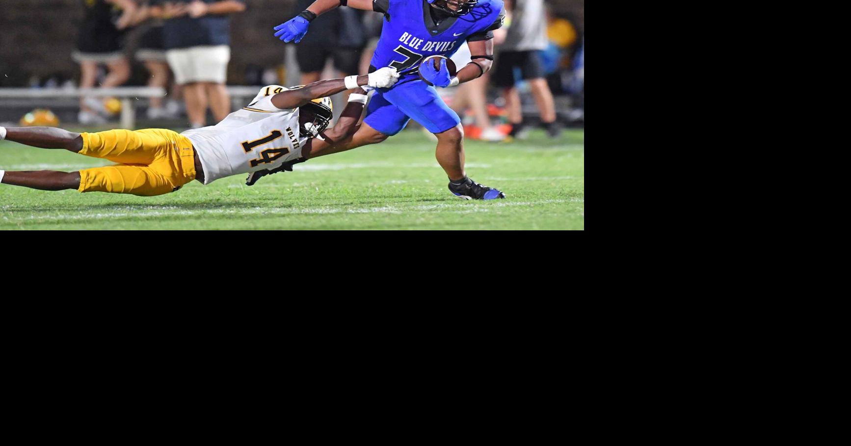 A game of miscues: How Maiden High's first football game of the season unfolded
