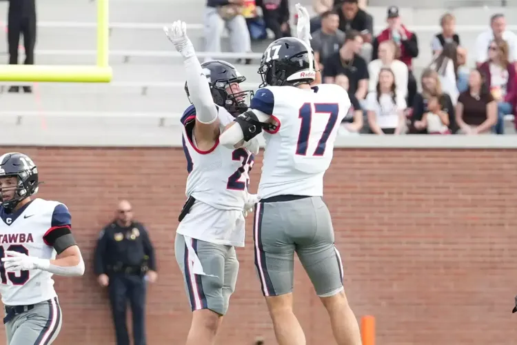 Football Defeats Ferrum in Season Opener, 13-7