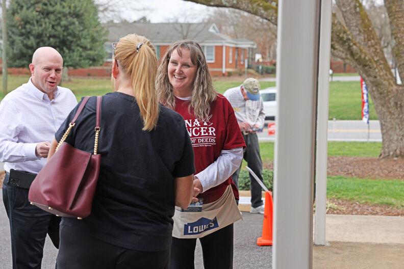 Challenger tops 5term Catawba County Register of Deeds