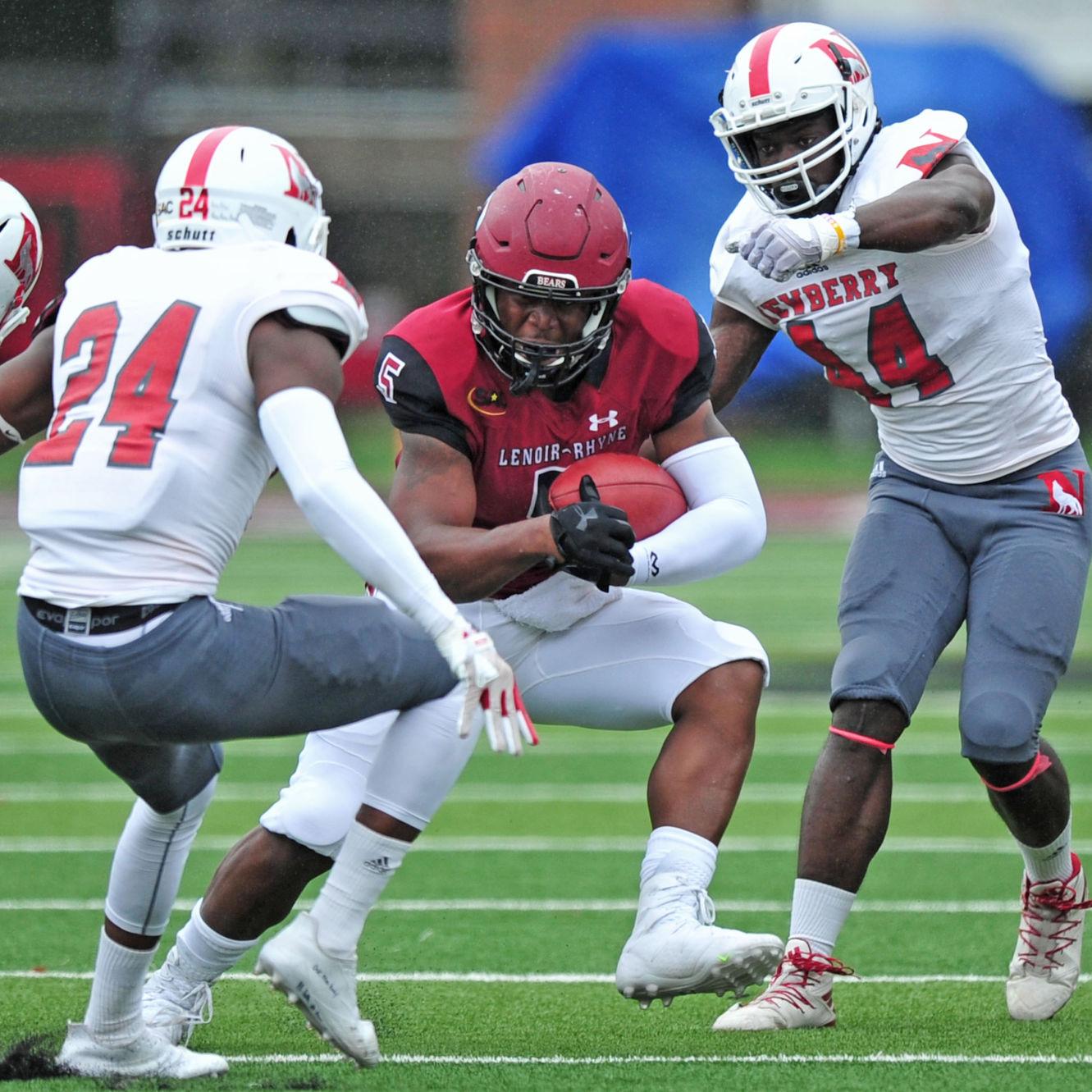 College Football Newberry Spoils Lenoir Rhyne S Homecoming Game