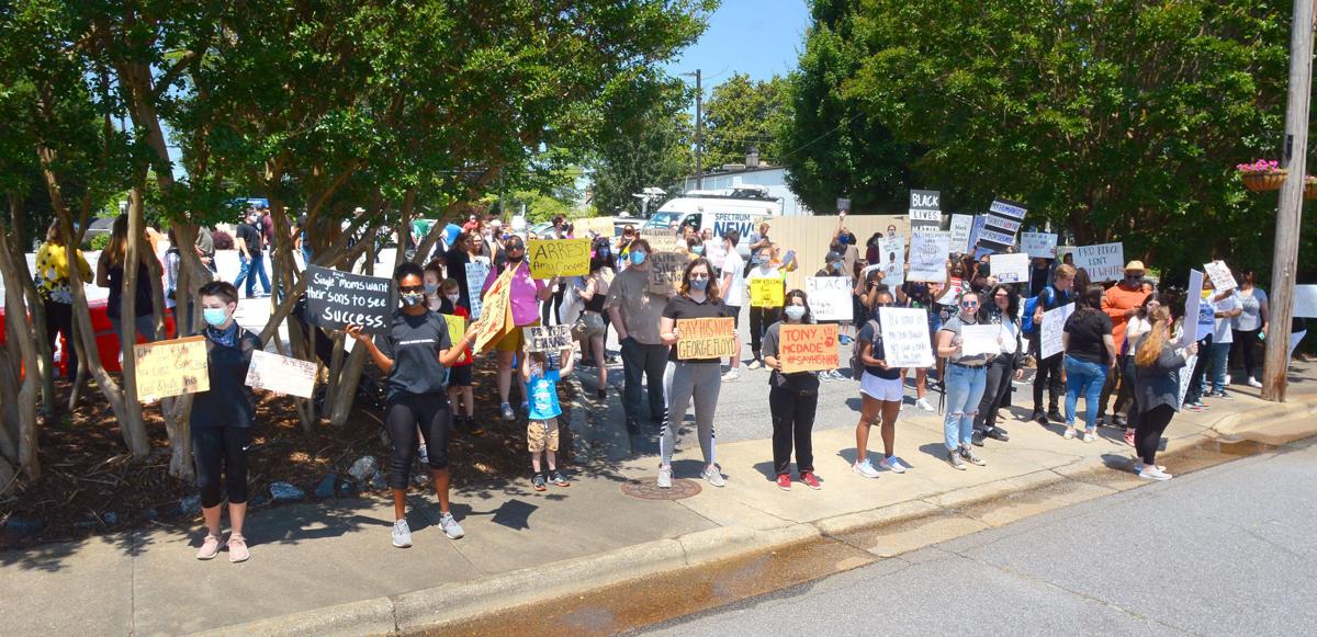 Newton protest