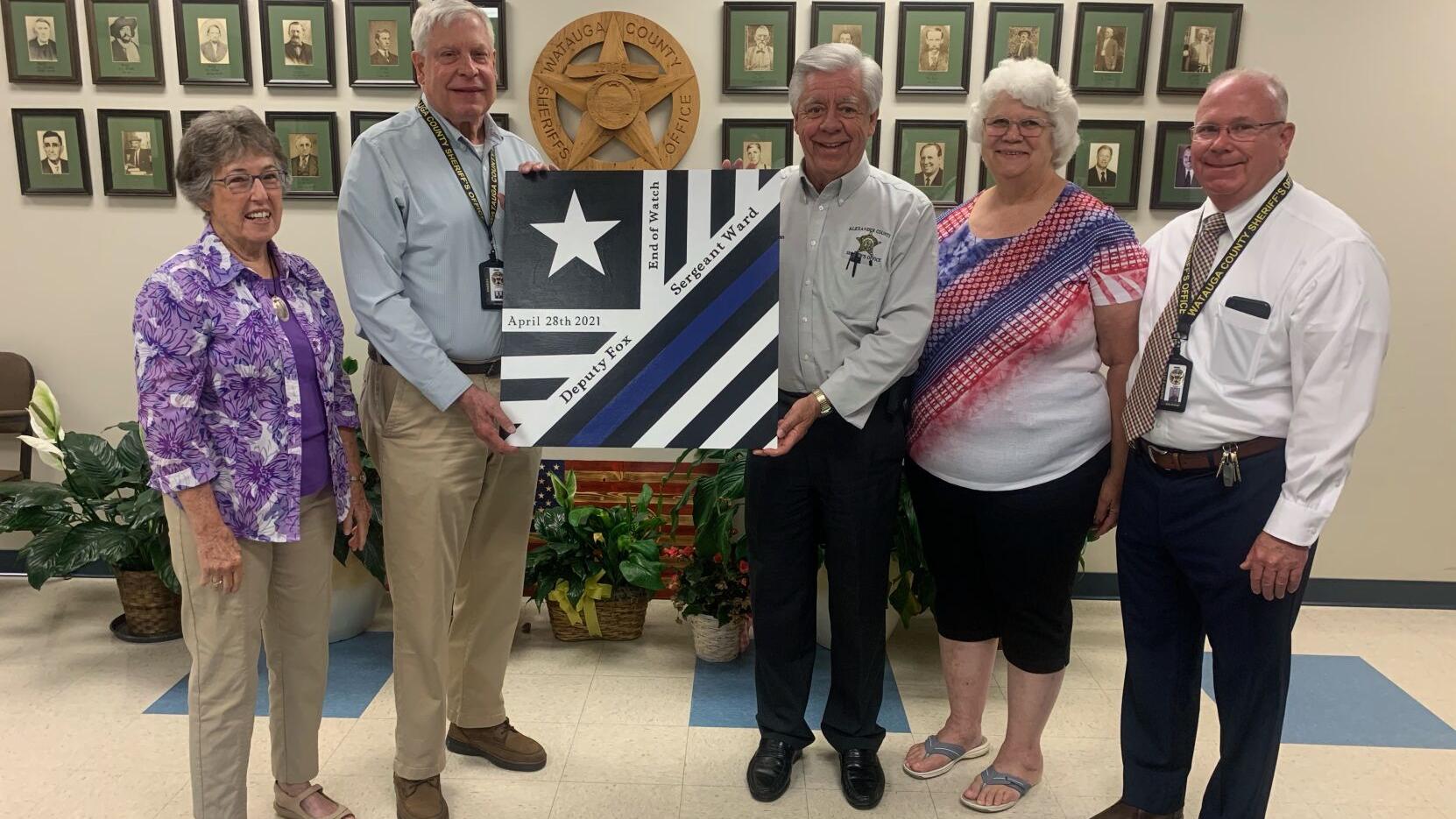 Barn quilt from Alexander County honors officers killed in Boone standoff - Vimarsana News